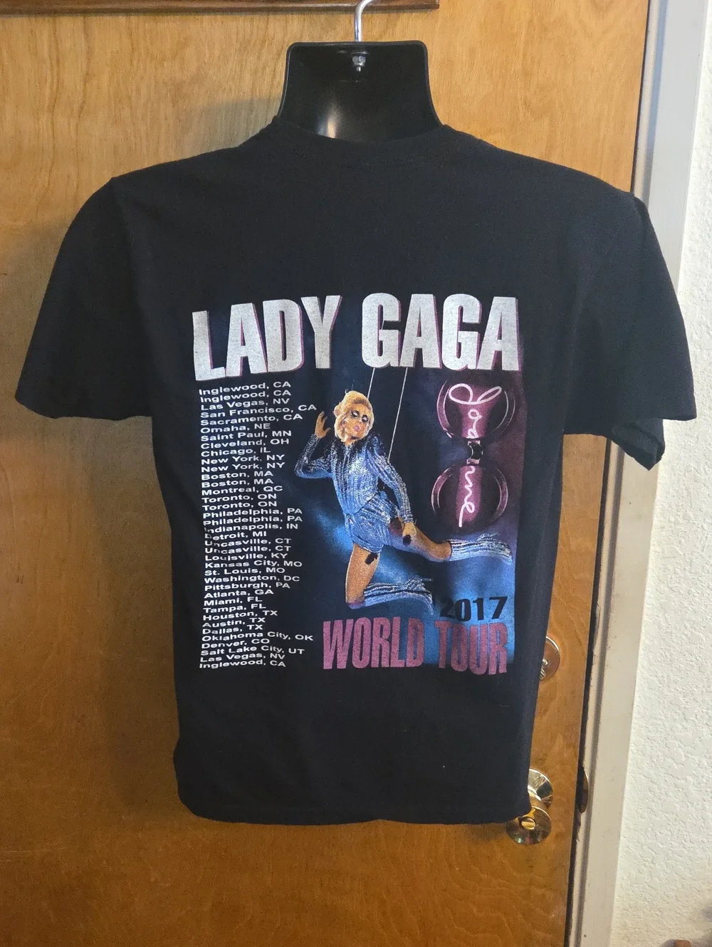 Lady Gaga Joanne 2017 World Tour T-Shirt Size Medium - Picture 3 of 6